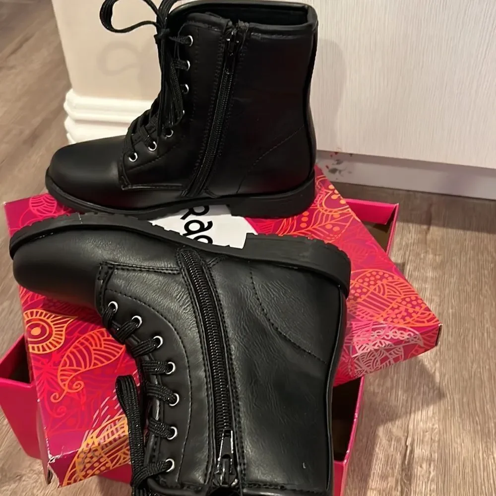 Black sparkly stone boots
